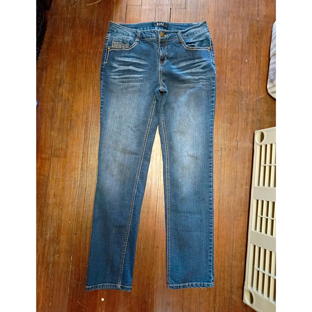 BEAU Women's Straight Leg Medium Wash Jeans Mid Rise 5-Pocket Embroidered 10